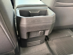 Toyota Tacoma 2WD SR5 Double Cab 6' Bed AT (Natl) 2026
