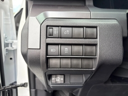 Toyota Tacoma 2WD SR5 Double Cab 6' Bed AT (Natl) 2026