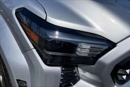 Toyota Tacoma 2WD SR5 Double Cab 6' Bed AT (Natl) 2026