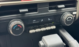 Toyota Tacoma 2WD SR5 Double Cab 6' Bed AT (Natl) 2026