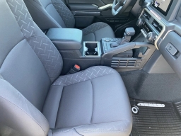 Toyota Tacoma 2WD SR5 Double Cab 6' Bed AT (Natl) 2026
