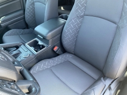 Toyota Tacoma 2WD SR5 Double Cab 6' Bed AT (Natl) 2026