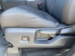 Toyota Tacoma 2WD SR5 Double Cab 6' Bed AT (Natl) 2026
