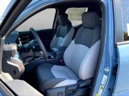 Toyota Tacoma 2WD TRD Sport Double Cab 5' Bed AT (Natl) 2026