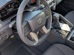Toyota Tacoma 4WD TRD Sport Double Cab 5' Bed AT (Natl) 2026
