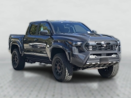 Toyota Tacoma 4WD TRD Sport Double Cab 5' Bed AT (Natl) 2026