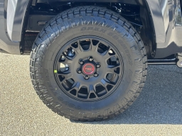 Toyota Tacoma 4WD TRD Sport Double Cab 5' Bed AT (Natl) 2026