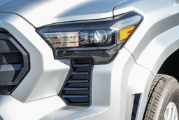 Toyota Tacoma 4WD SR5 Double Cab 5' Bed AT (Natl) 2026