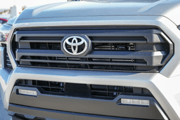 Toyota Tacoma 4WD SR5 Double Cab 5' Bed AT (Natl) 2026