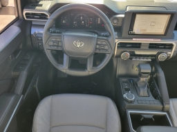 Toyota Tacoma 2WD SR5 Double Cab 6' Bed AT (Natl) 2026