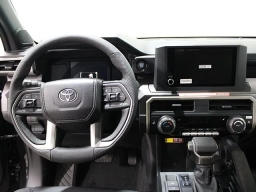 Toyota Tacoma 4WD SR5 Double Cab 6' Bed AT (Natl) 2026