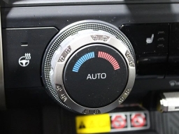 Toyota Tacoma 4WD SR5 Double Cab 6' Bed AT (Natl) 2026