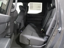 Toyota Tacoma 4WD SR5 Double Cab 6' Bed AT (Natl) 2026