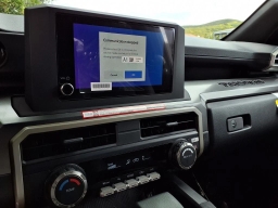 Toyota Tacoma 4WD SR5 Double Cab 5' Bed AT (Natl) 2026