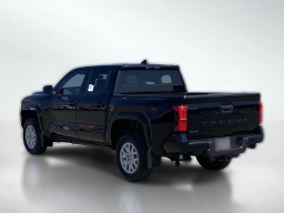 Toyota Tacoma 4WD SR5 Double Cab 5' Bed AT (Natl) 2026