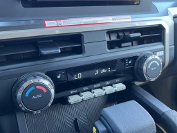 Toyota Tacoma 4WD TRD Sport Double Cab 6' Bed AT (Natl) 2026