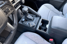 Toyota Tacoma 4WD SR5 Double Cab 5' Bed AT (Natl) 2026