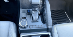 Toyota Tacoma 4WD SR5 Double Cab 5' Bed AT (Natl) 2026