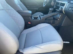 Toyota Tacoma 4WD SR5 Double Cab 5' Bed AT (Natl) 2026