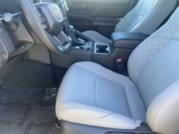 Toyota Tacoma 4WD SR5 Double Cab 5' Bed AT (Natl) 2026