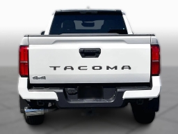 Toyota Tacoma 4WD SR5 Double Cab 6' Bed AT (Natl) 2026