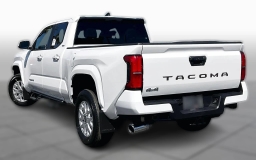 Toyota Tacoma 4WD SR5 Double Cab 6' Bed AT (Natl) 2026