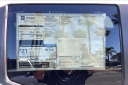 Toyota Tacoma 4WD SR5 Double Cab 6' Bed AT (Natl) 2026