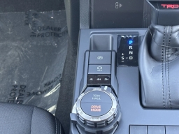 Toyota Tacoma 4WD TRD Sport Double Cab 6' Bed AT (Natl) 2026