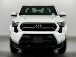 Toyota Tacoma 4WD SR5 Double Cab 6' Bed AT (Natl) 2026