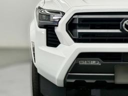 Toyota Tacoma 4WD SR5 Double Cab 6' Bed AT (Natl) 2026