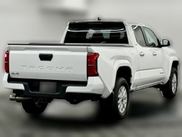 Toyota Tacoma 4WD SR5 Double Cab 6' Bed AT (Natl) 2026