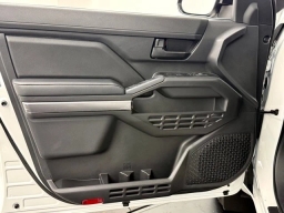 Toyota Tacoma 4WD SR5 Double Cab 6' Bed AT (Natl) 2026