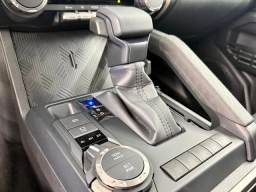 Toyota Tacoma 4WD SR5 Double Cab 6' Bed AT (Natl) 2026