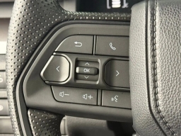 Toyota Tacoma 4WD SR5 Double Cab 5' Bed AT (Natl) 2026