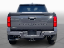 Toyota Tacoma 4WD SR5 Double Cab 6' Bed AT (Natl) 2026