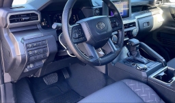 Toyota Tacoma 4WD SR5 Double Cab 6' Bed AT (Natl) 2026