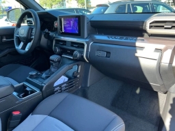 Toyota Tacoma 4WD TRD Off Road Double Cab 5' Bed AT (Natl) 2026