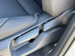 Toyota Tacoma 4WD SR5 Double Cab 5' Bed AT (Natl) 2026