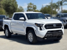 Toyota Tacoma 4WD SR5 Double Cab 5' Bed AT (Natl) 2026