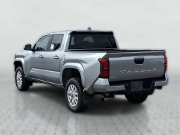 Toyota Tacoma 4WD SR5 Double Cab 5' Bed AT (Natl) 2026