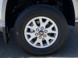 Toyota Tacoma 4WD SR5 Double Cab 5' Bed AT (Natl) 2026