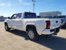 Toyota Tacoma 4WD SR5 Double Cab 6' Bed AT (Natl) 2026