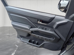 Toyota Tacoma 4WD Limited Double Cab 5' Bed AT (Natl) 2026