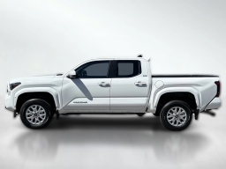 Toyota Tacoma 4WD SR5 Double Cab 5' Bed AT (Natl) 2026