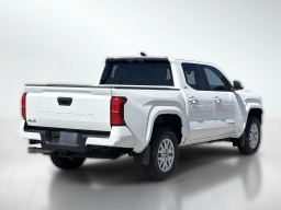 Toyota Tacoma 4WD SR5 Double Cab 5' Bed AT (Natl) 2026