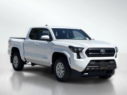 Toyota Tacoma 4WD SR5 Double Cab 5' Bed AT (Natl) 2026