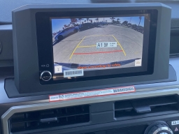 Toyota Tacoma 4WD SR5 Double Cab 5' Bed AT (Natl) 2026