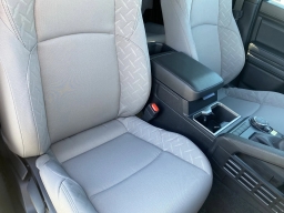 Toyota Tacoma 4WD SR5 Double Cab 5' Bed AT (Natl) 2026