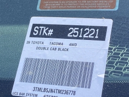 Toyota Tacoma 4WD SR5 Double Cab 5' Bed AT (Natl) 2026