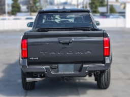 Toyota Tacoma 4WD SR5 Double Cab 6' Bed AT (Natl) 2026